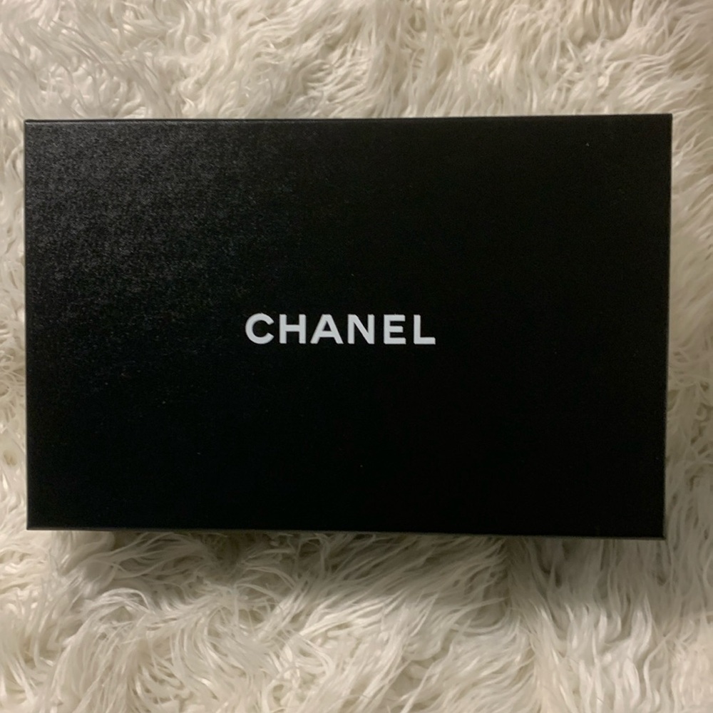 CHANEL shoe box
